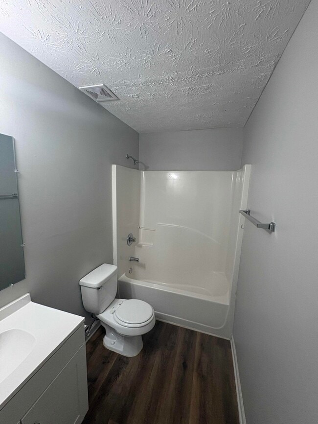 Building Photo - 508 Bridgeport Pl