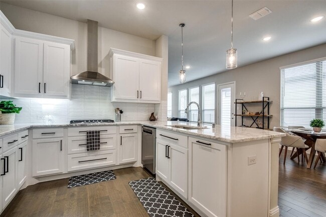 Building Photo - 4211 Curtiss Dr