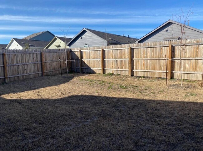 Building Photo - 13827 Ostrich Run
