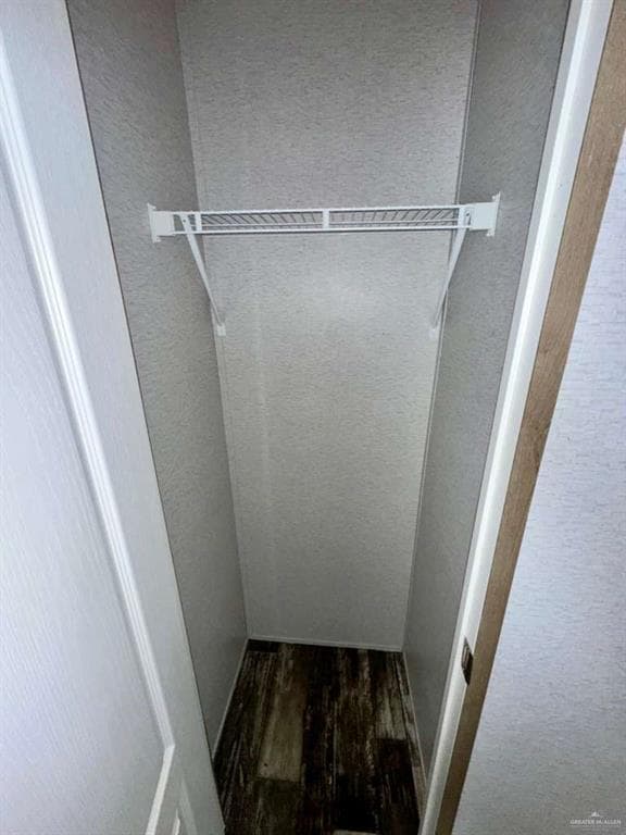 Building Photo - 17 N Val Verde Rd