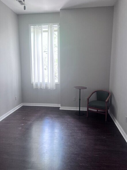 Building Photo - 1627 W Main St