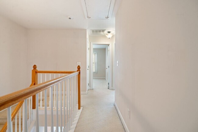 Building Photo - Southern Village Townhome available in early August