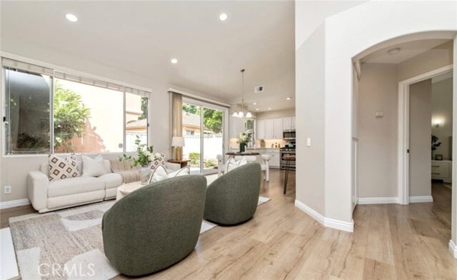 Building Photo - 12 Parthenia