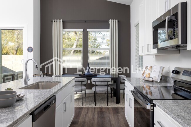 Building Photo - 9117 N 181st Ave