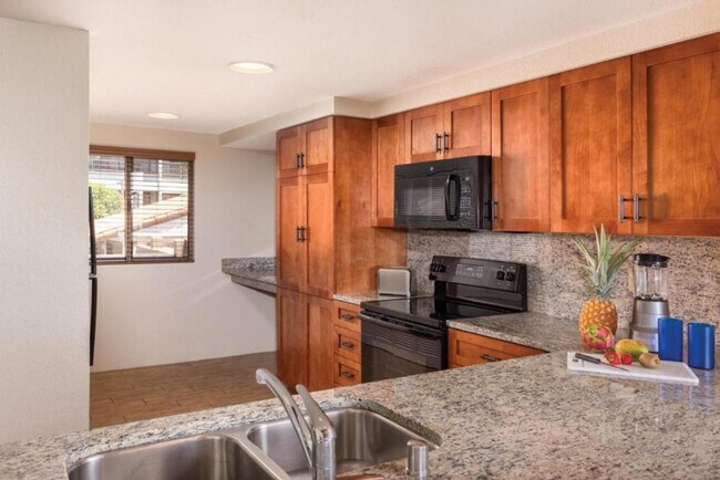 Building Photo - 78-6842-6842 Ali‘i Dr