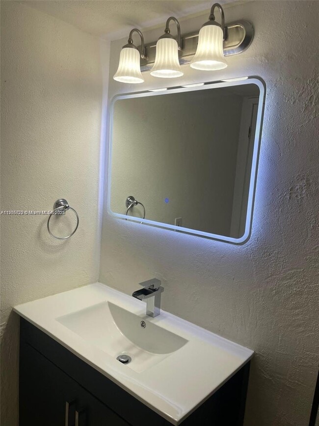 Building Photo - 10302 NW 9th St Cir