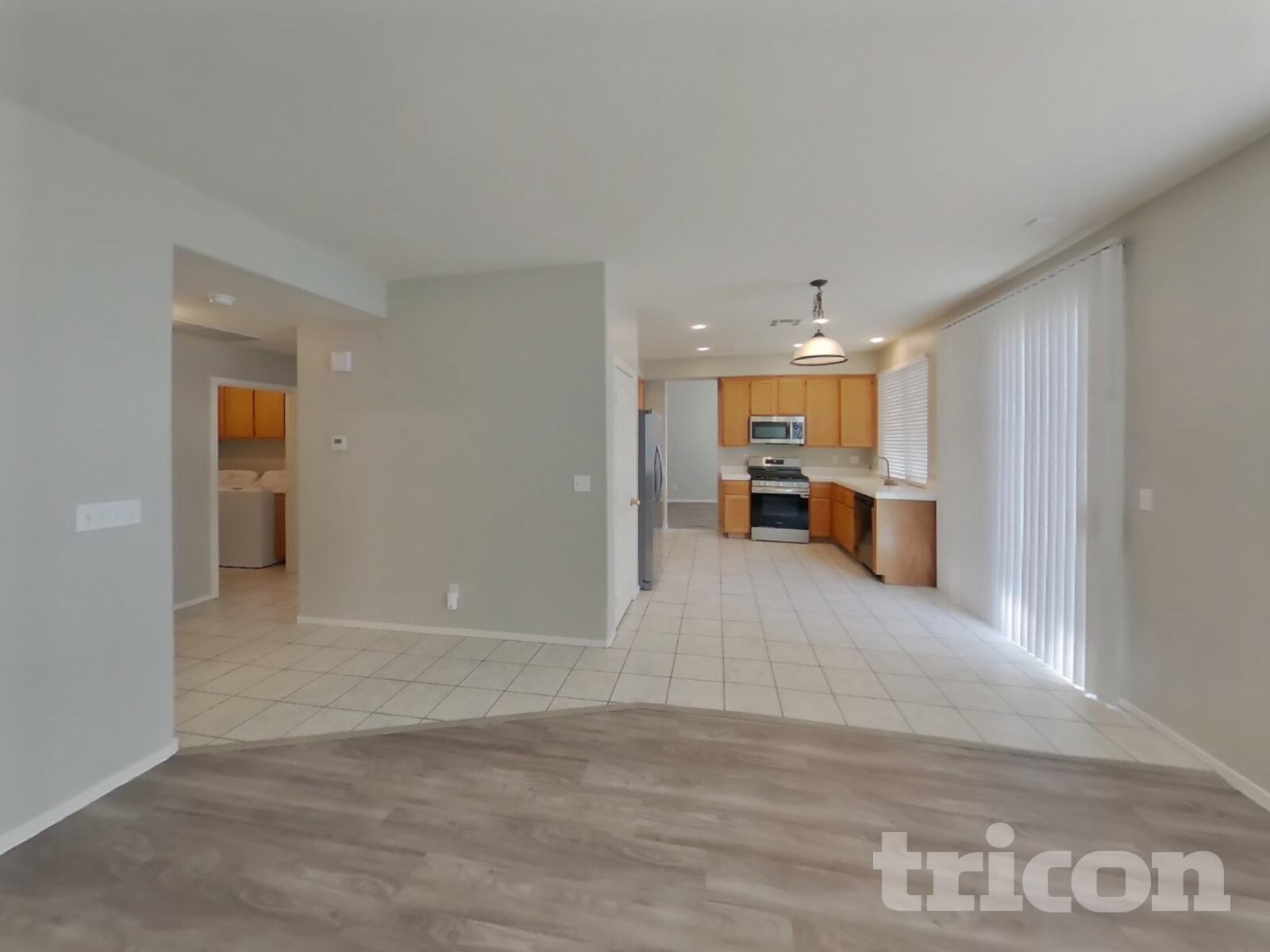 Building Photo - 9221 Valador Ave