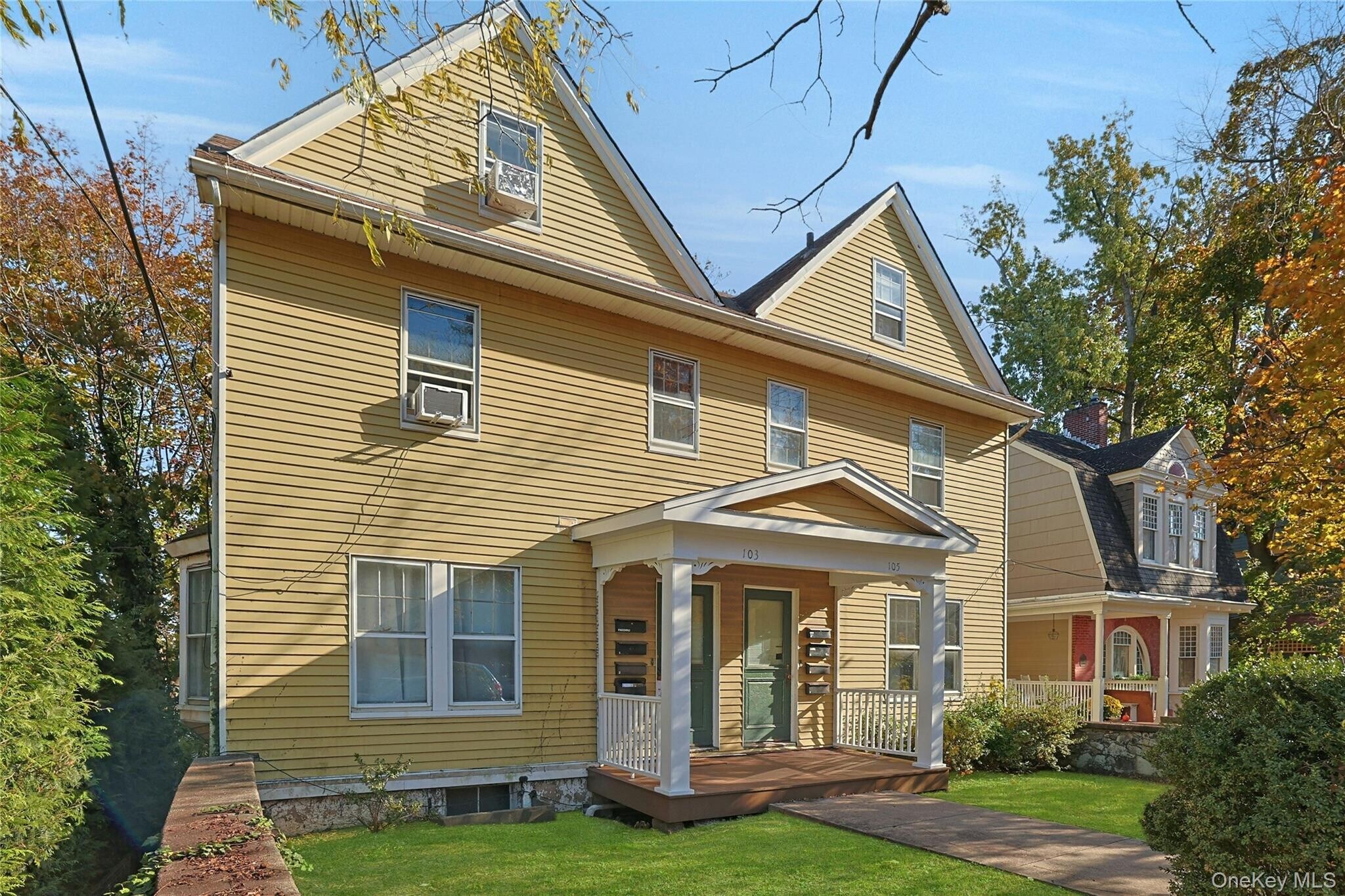 Building Photo - 105 S Broadway