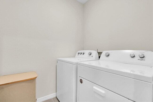 Building Photo - 2780 Garden Plum Pl