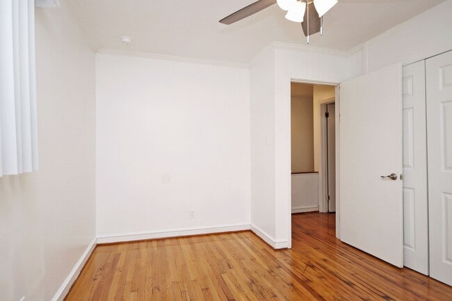 Building Photo - Dog-Friendly Duplex Near Shops at Stonefield