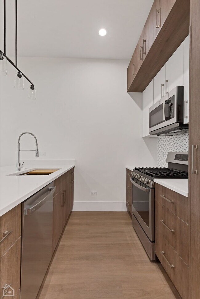 Building Photo - 2121 W Ohio St
