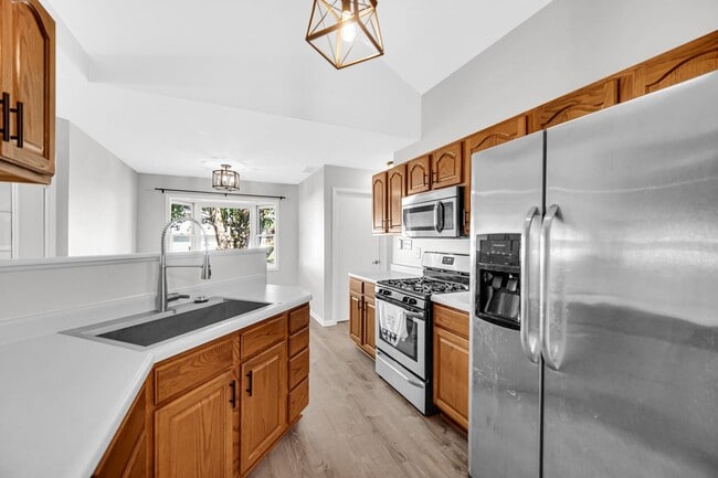 Building Photo - 2848 W 64th Ct