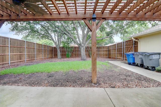 Building Photo - 1321 Clover Dr