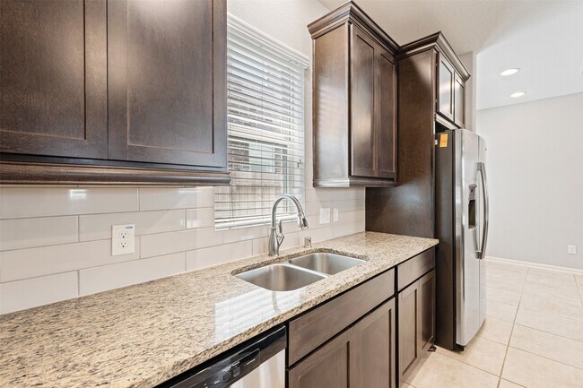 Building Photo - 3009 Wedgewood Bay Ct