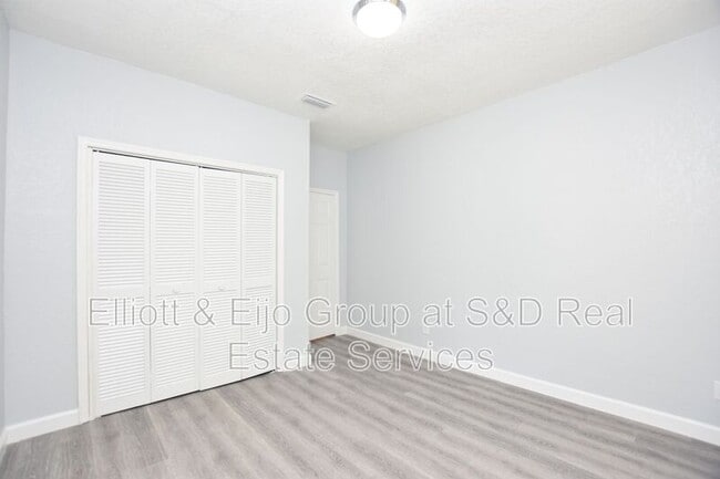 Building Photo - 1127 Oakhill St
