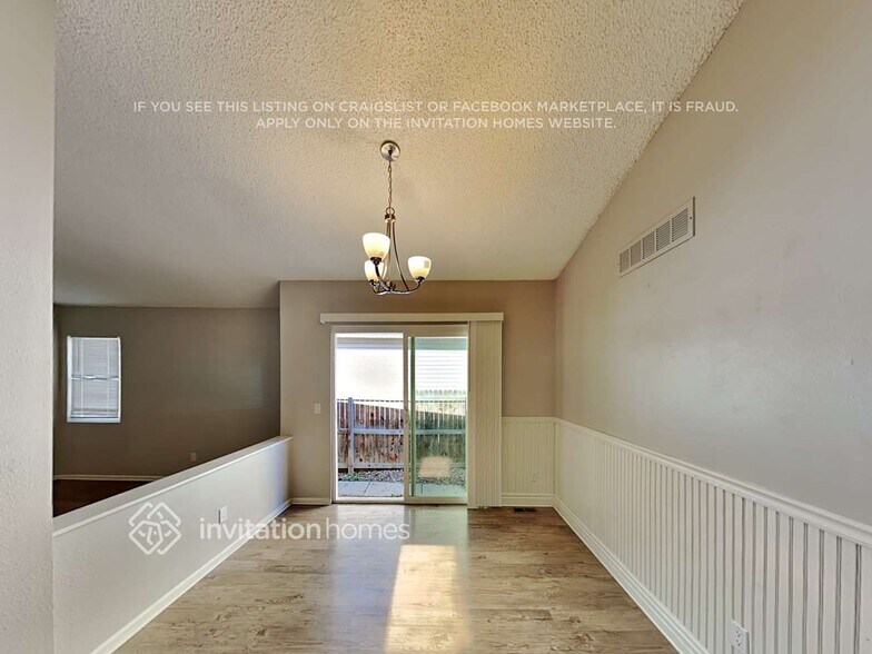 Building Photo - 4265 E 133rd Pl