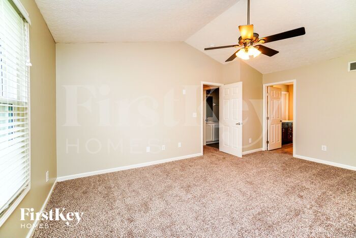 Building Photo - 841 Elgin Cir