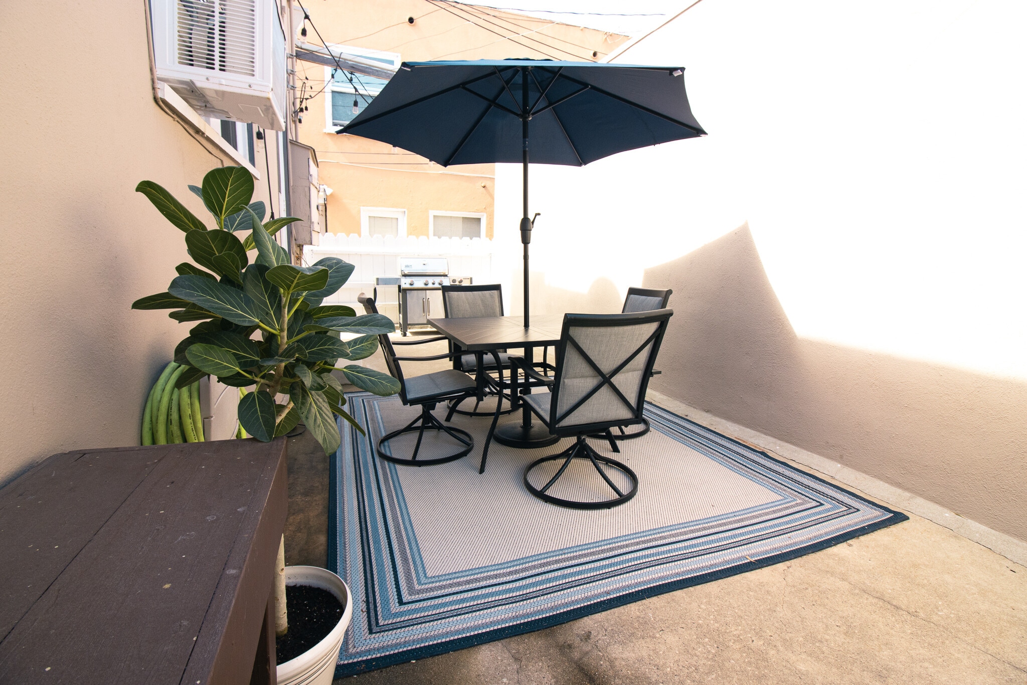 Common area - 233 Avenue E