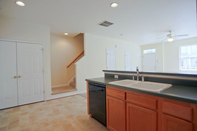 Building Photo - Webland Terrace