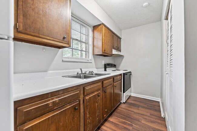 Building Photo - 12511 E Orell Rd