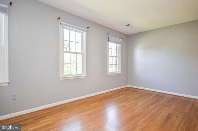 Building Photo - 11309 Brandy Hall Ln