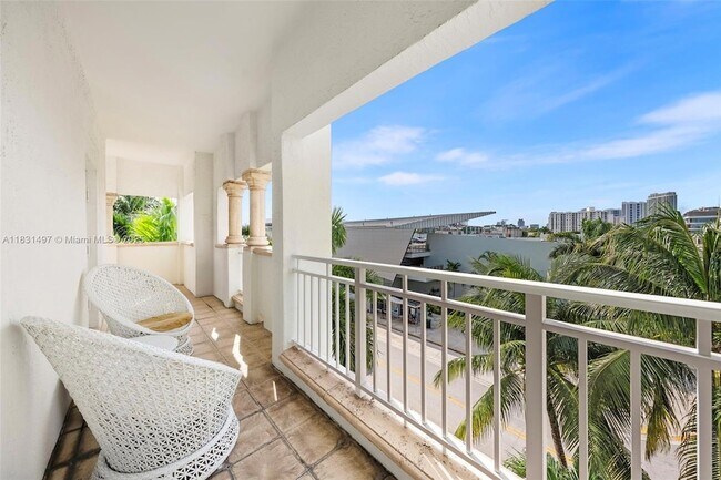 Building Photo - 1415 Sunset Harbour Dr