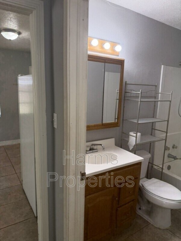 Building Photo - 2352 WISE