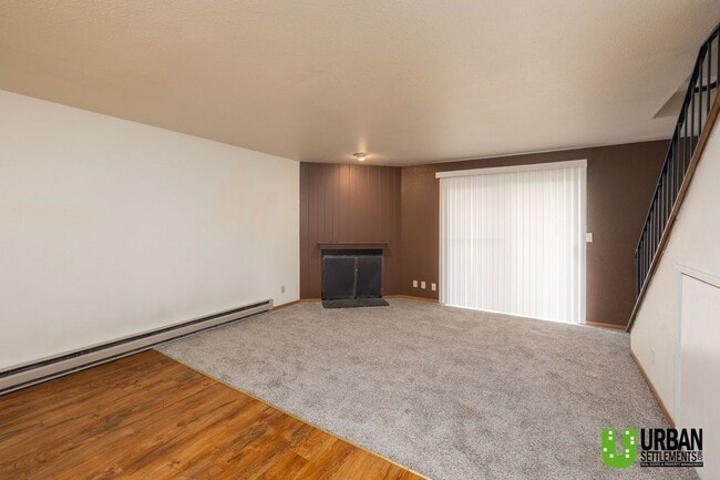 Building Photo - 3137 E 29th Ave