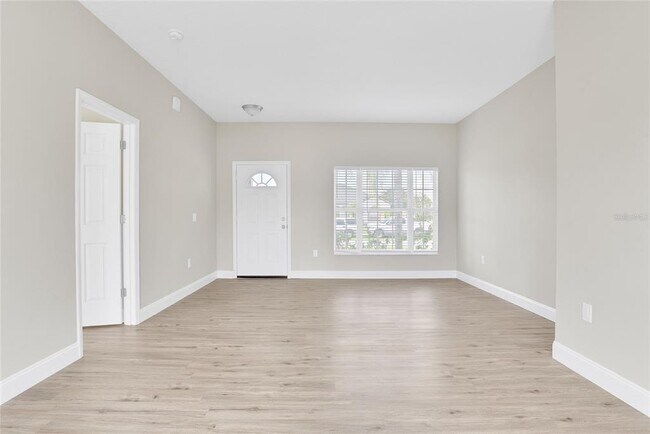 Building Photo - 407 Acacia Tree Way