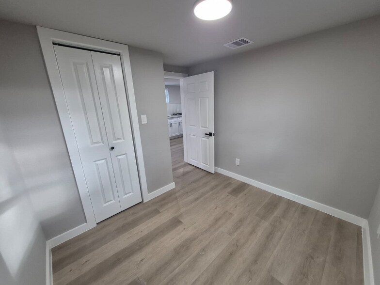 Building Photo - 2209 Gano St