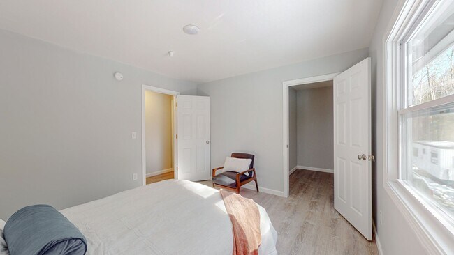 Building Photo - Nasson in the Pines