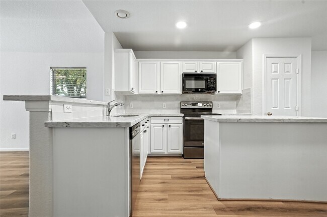 Building Photo - 14602 Windwood Park Ln