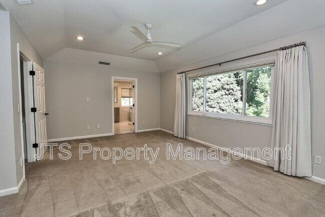 Building Photo - 2696 Prestwick Dr