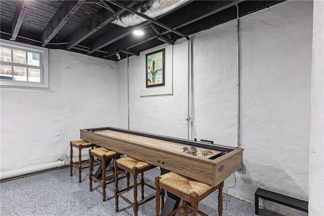 Building Photo - 21 Bedlow Ave