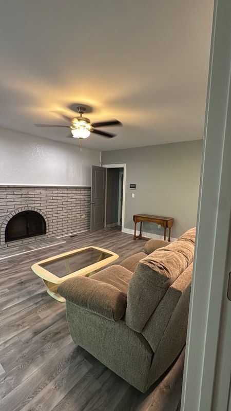 Building Photo - 5975 Beaufort Dr