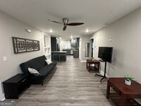 Building Photo - 2617 Sylvan Rd