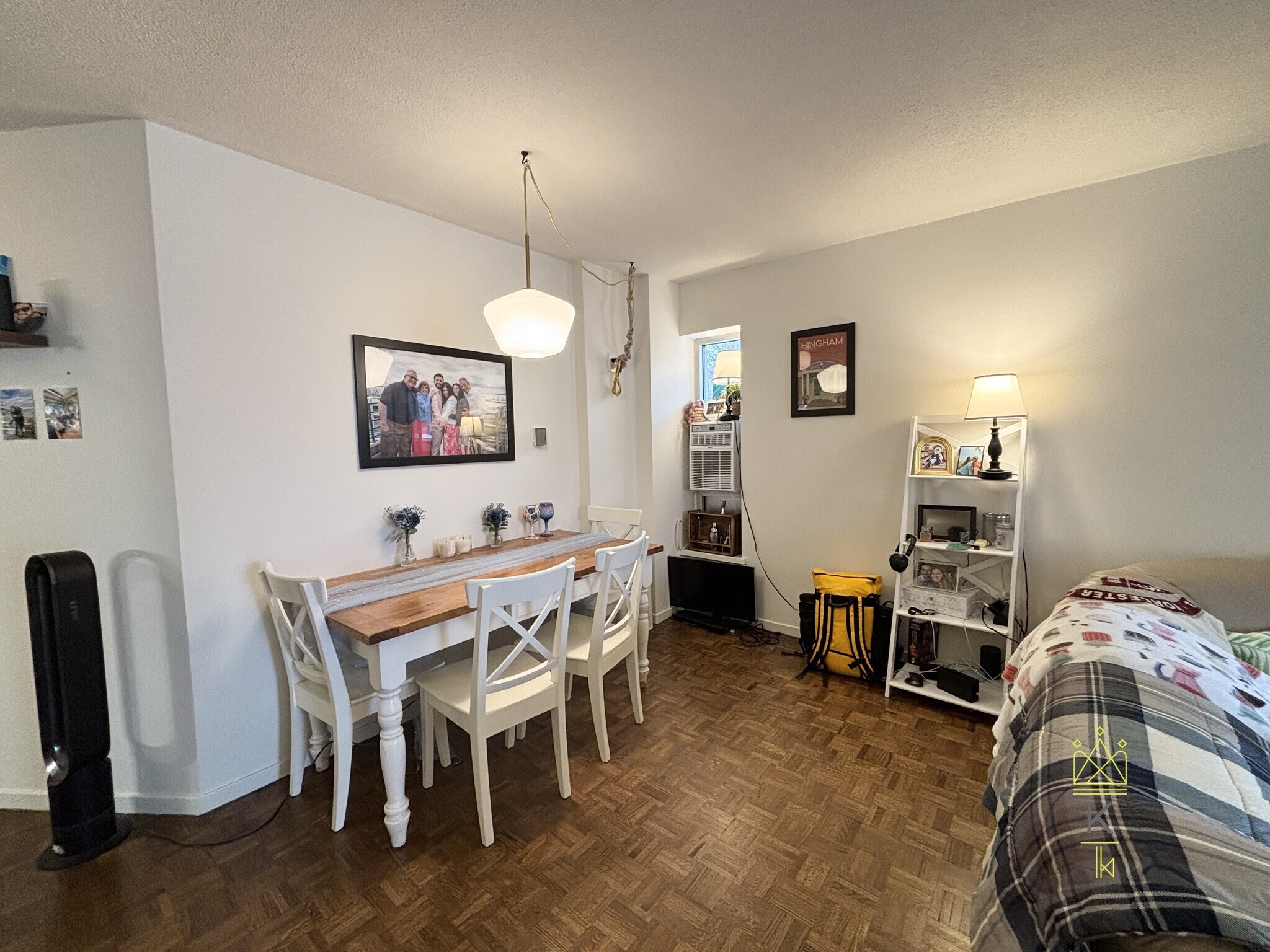 Building Photo - 19 Winchester St