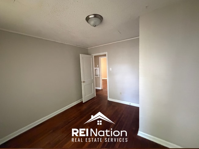 Building Photo - Move-In Ready 3 Bedroom Home on Spottswood - Large Fenced Backyard
