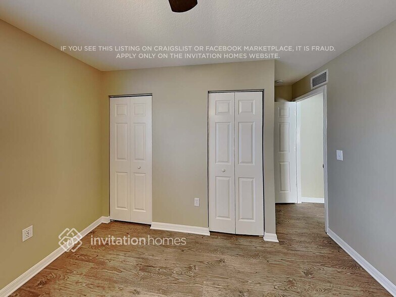 Building Photo - 4516 30th Ln E