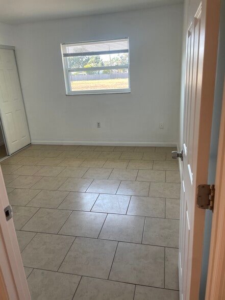 Building Photo - 2501 Harn Blvd