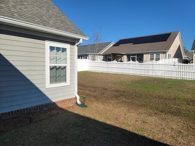 Building Photo - 2508 Goldenrod Wy