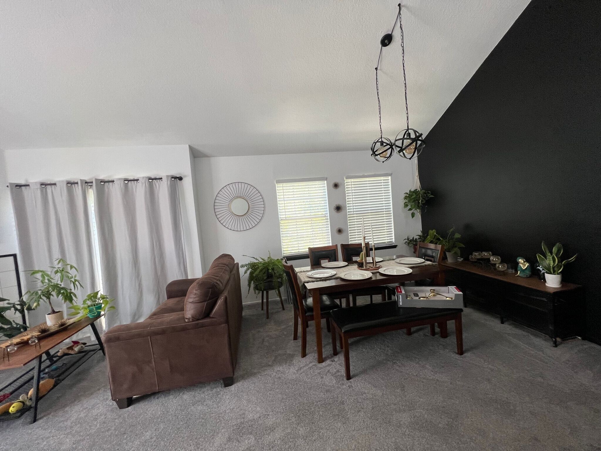 Building Photo - 24155 Del Monte Dr