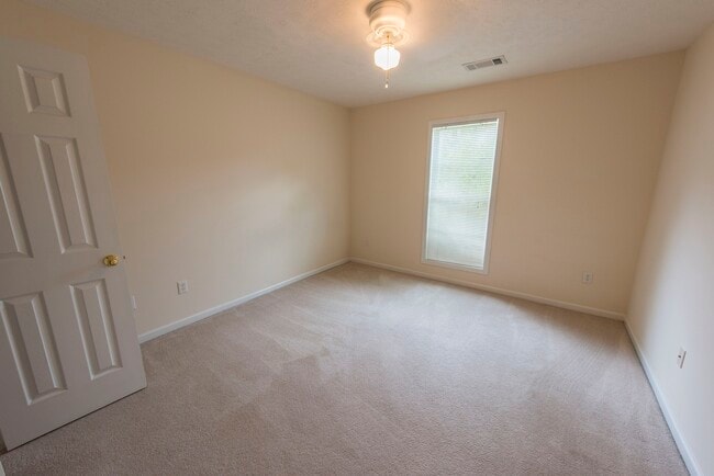 Building Photo - 894 Tulane Rd