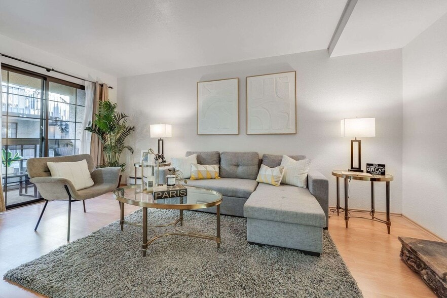 Living room - 1122 Brewster Ave