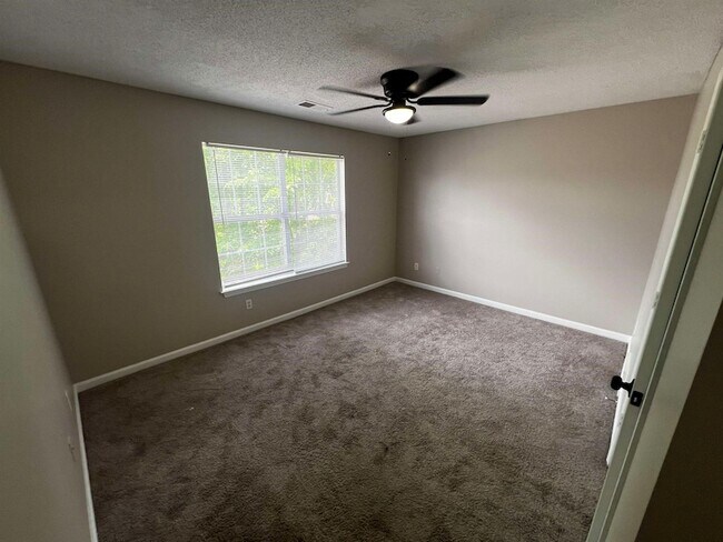 Building Photo - 1017 Cordova Ridge Pl