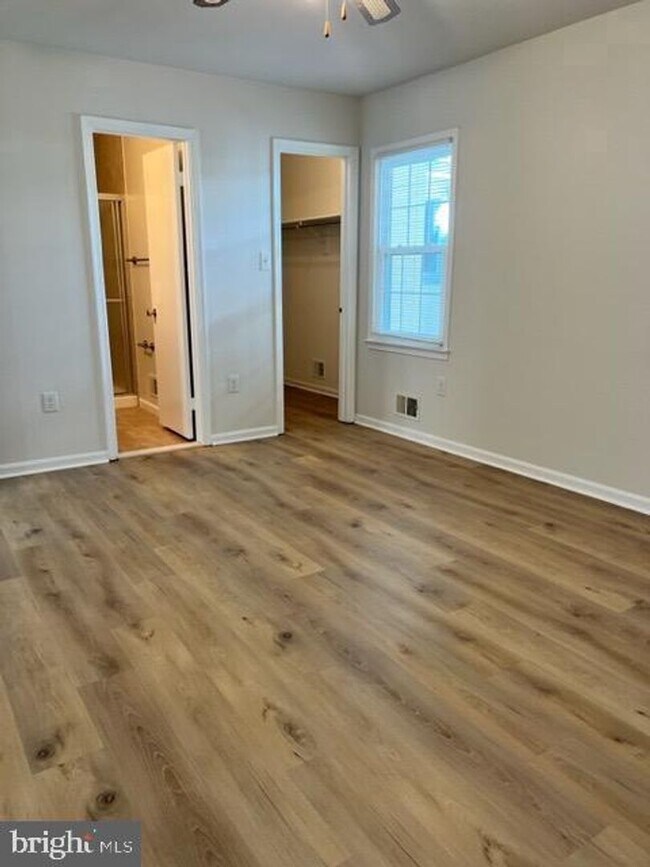Building Photo - 9112 Cascus Dr