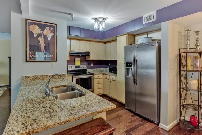 Building Photo - 621 Fern Meadow Loop