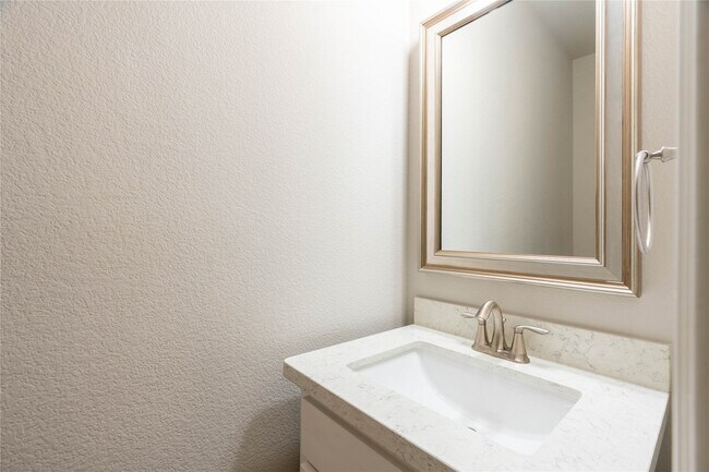 Building Photo - 6350 Culverdale Ln