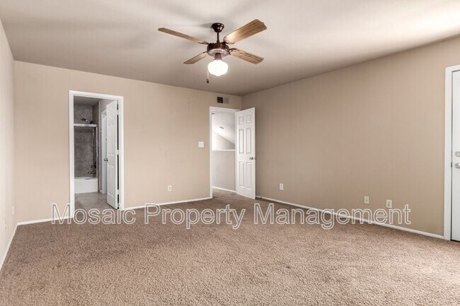 Building Photo - 4307 E Contessa St