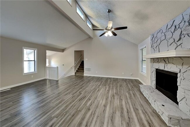 Building Photo - 2078 Arrowhead Trail
